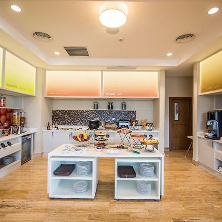 Отель Hampton By Hilton Santo Domingo Airport Бока-Чика Экстерьер фото