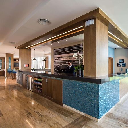 Отель Hampton By Hilton Santo Domingo Airport Бока-Чика Экстерьер фото