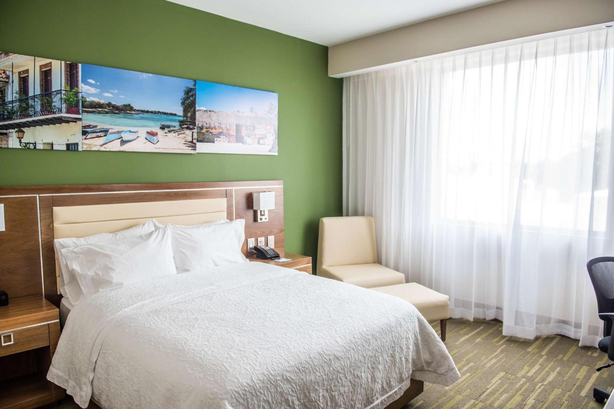 Отель Hampton By Hilton Santo Domingo Airport Бока-Чика Экстерьер фото