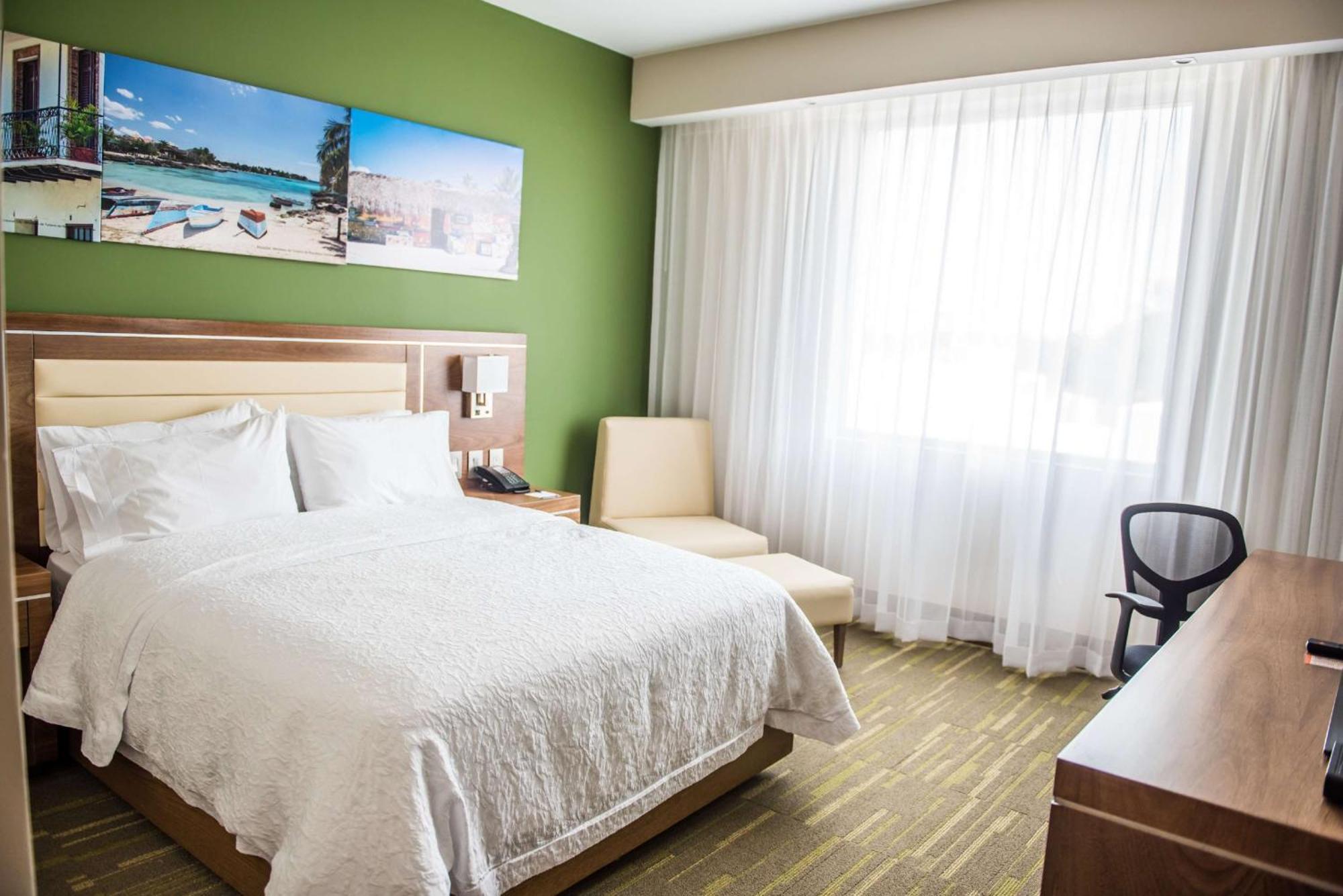 Отель Hampton By Hilton Santo Domingo Airport Бока-Чика Экстерьер фото