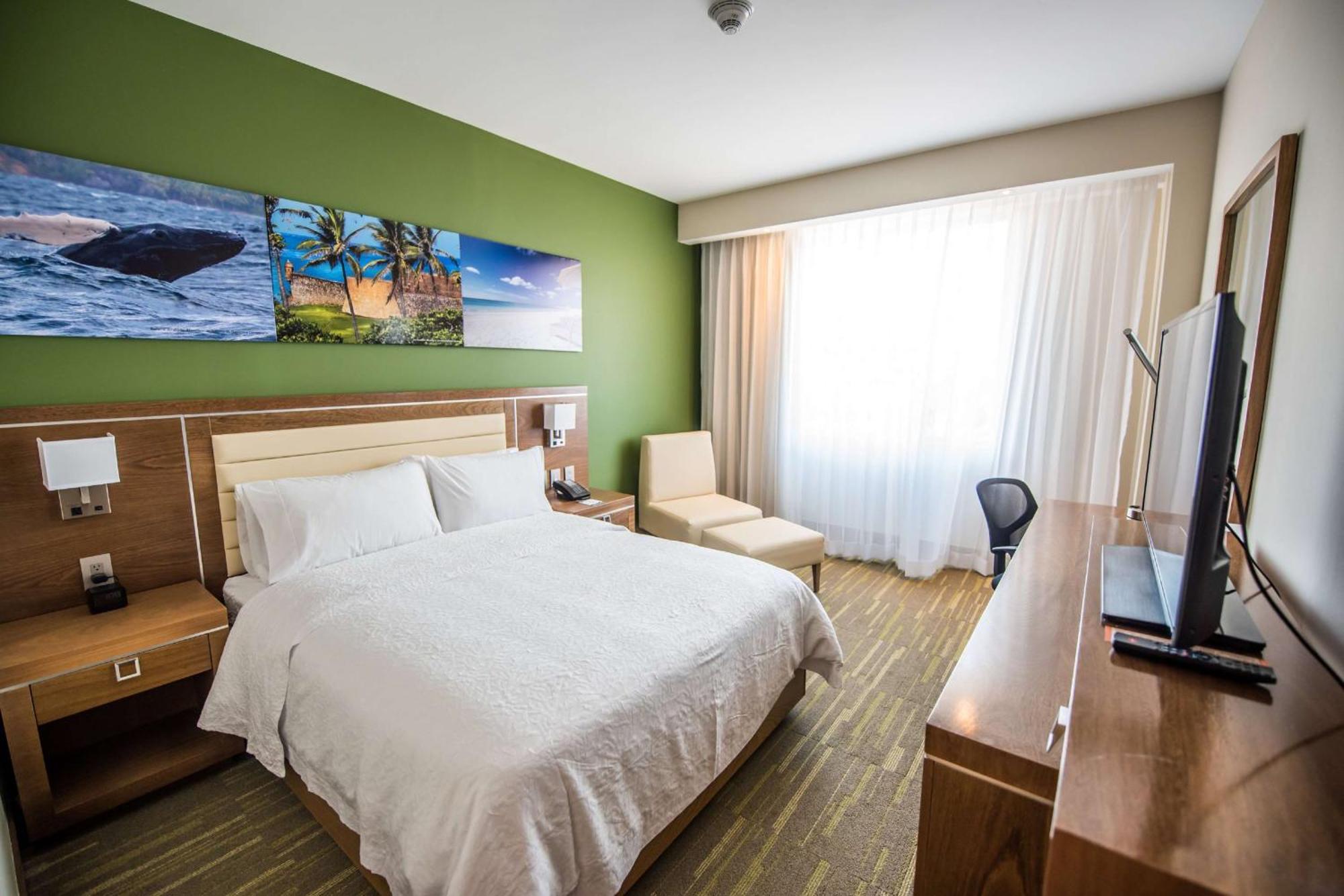 Отель Hampton By Hilton Santo Domingo Airport Бока-Чика Экстерьер фото