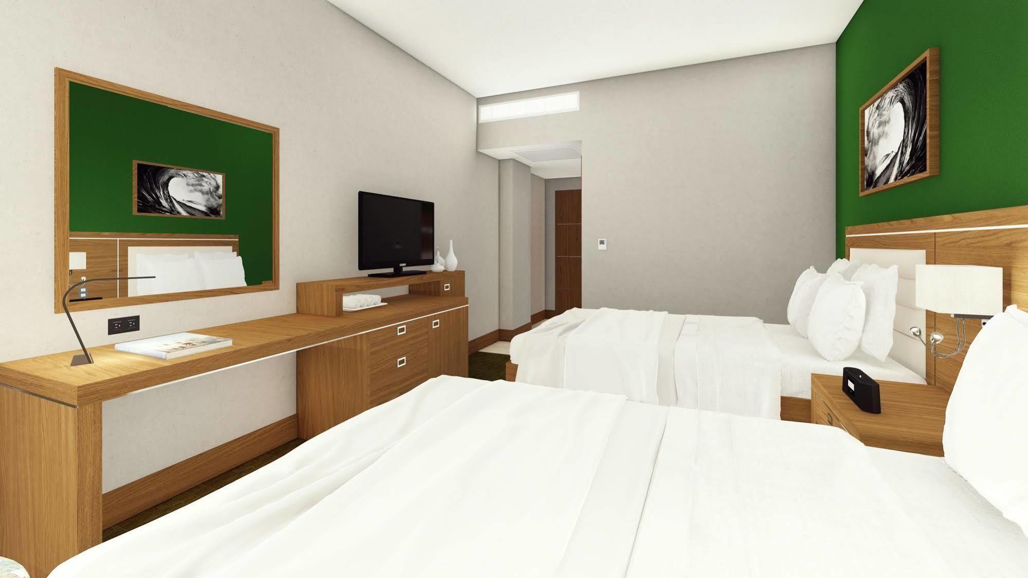 Отель Hampton By Hilton Santo Domingo Airport Бока-Чика Экстерьер фото